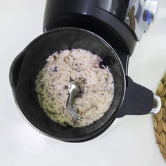 Cecotec Robot de Cuisine Mambo Black. 23 Fonctions, 10 Niveaux de Température, 1700W, 2,5 kg de Pâte, Cruche de 3,3L, 10 Vitesses, Minuterie, Température Réglable de 37 °C à 120 °C