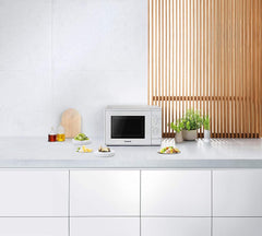 Panasonic NN-E20JWMEPG Microwave Oven with Glass Turntable, 20L, 800W, Defrost, 5 Power Levels, Timer, White