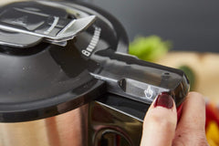 Senya SYCP-HB008R Cook & Ice V3 Red Stainless Steel Heated Blender, Soup Blender/Milled Soup, Steaming, Crushed Ice Smoothies, 1, 5L, 1400W, SYCP-HB008R