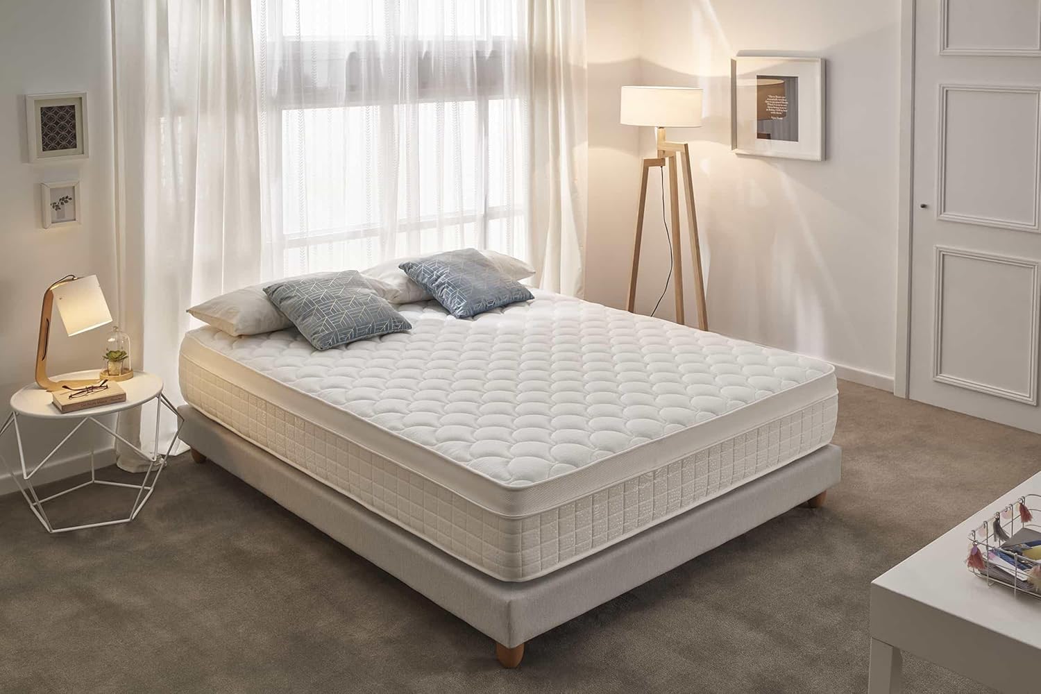 Moonia - Matelas Ressorts Ensachés 135 x 190 cm - Grand Lit - Matelas de Haute Durabilité - Matelas Anti-acariens - Modèle Box Spring Premier
